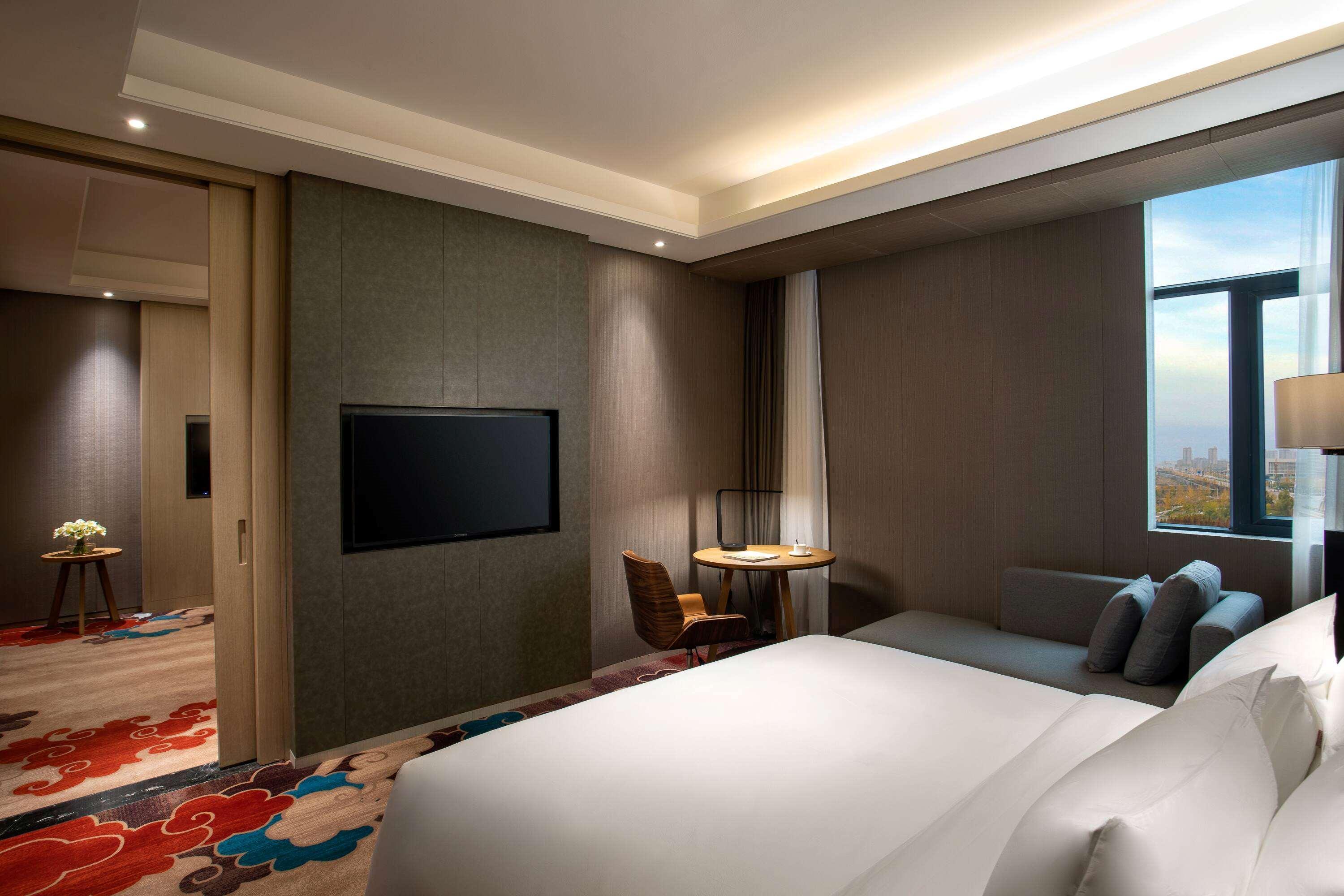 Hotel Ramada Wyndham Zhengzhou Xinzheng Xinzheng  Exterior foto