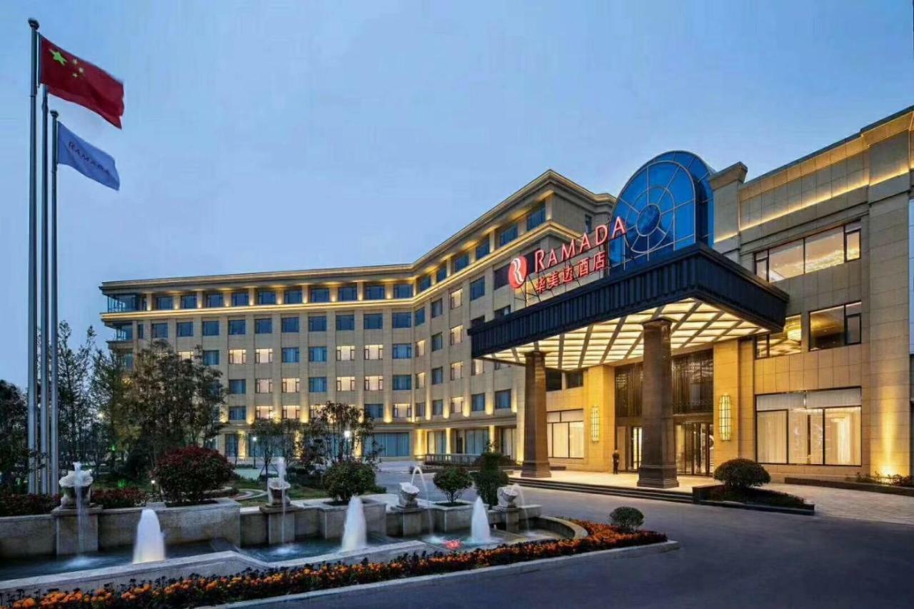 Hotel Ramada Wyndham Zhengzhou Xinzheng Xinzheng  Exterior foto